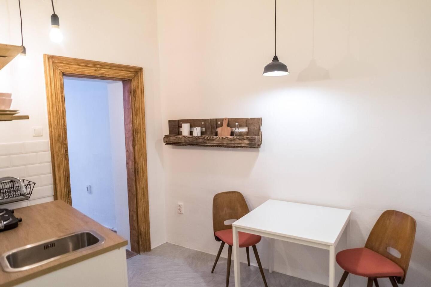 Apartamento Bed'N'Beer Budapest Exterior foto