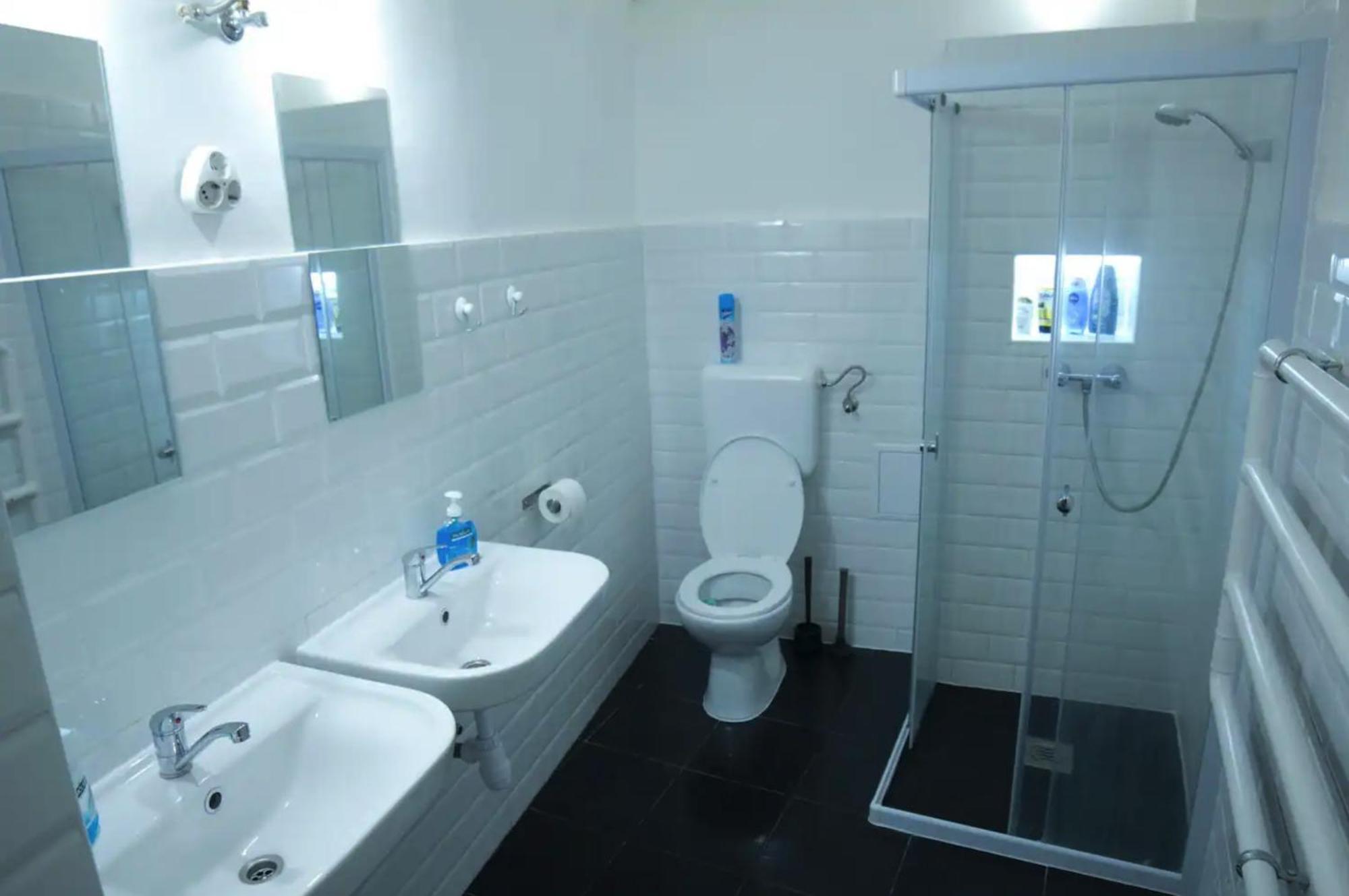 Apartamento Bed'N'Beer Budapest Exterior foto