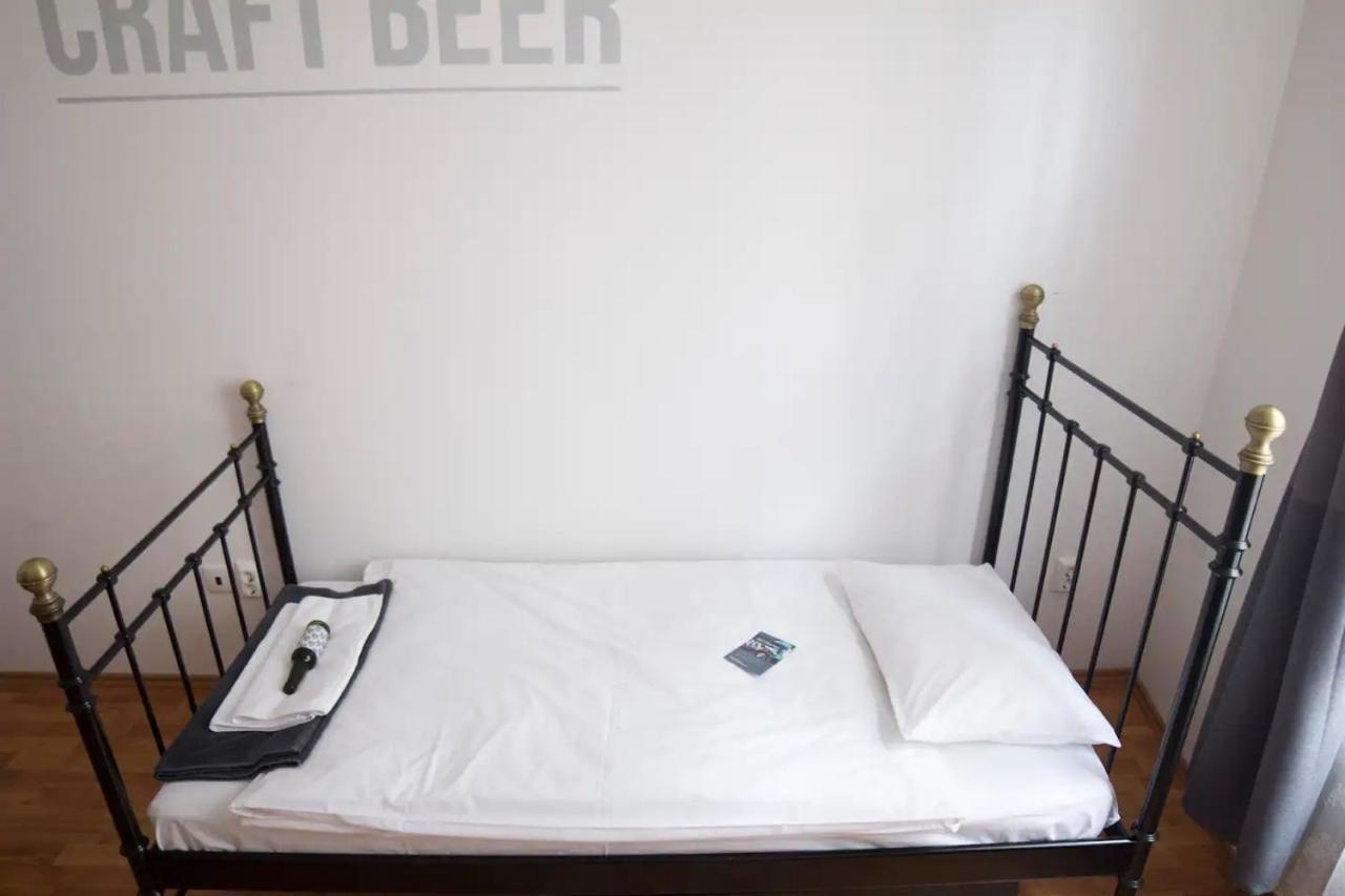 Apartamento Bed'N'Beer Budapest Exterior foto